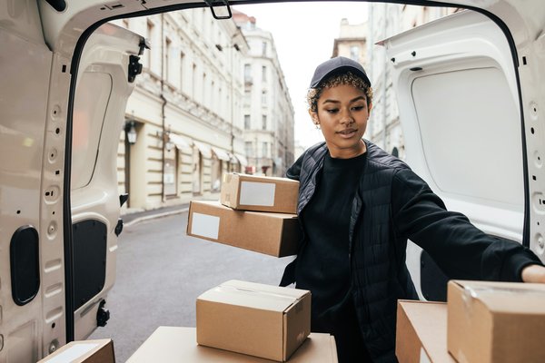 Optez pour une location utilitaire à nantes en toute simplicité